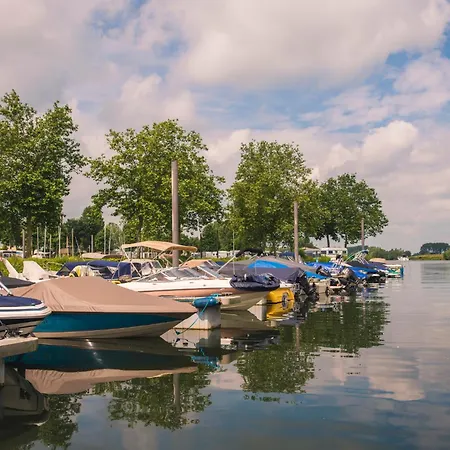 Holiday park Marinapark Bad Nederrijn *