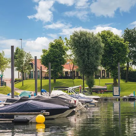 Marinapark Bad Nederrijn Holiday park Maurik