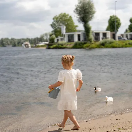 Aldeamento Turístico Marinapark Bad Nederrijn *