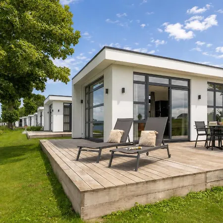 Marinapark Bad Nederrijn Aldeamento Turístico Maurik