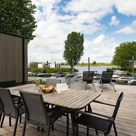 Marinapark Bad Nederrijn Aldeamento Turístico *
